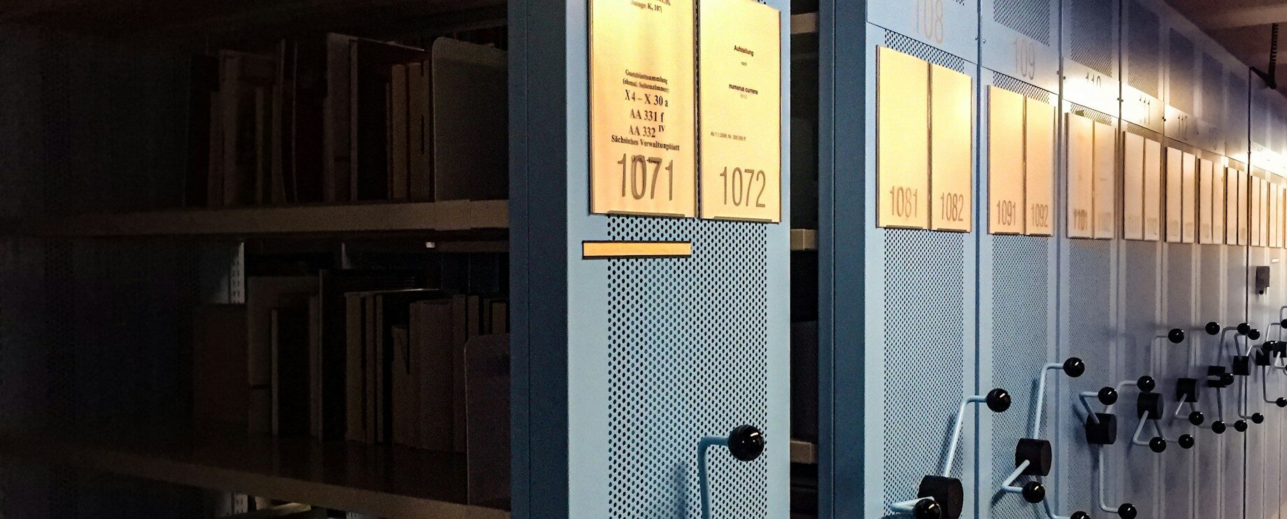 Regale – Leitern – Tritte